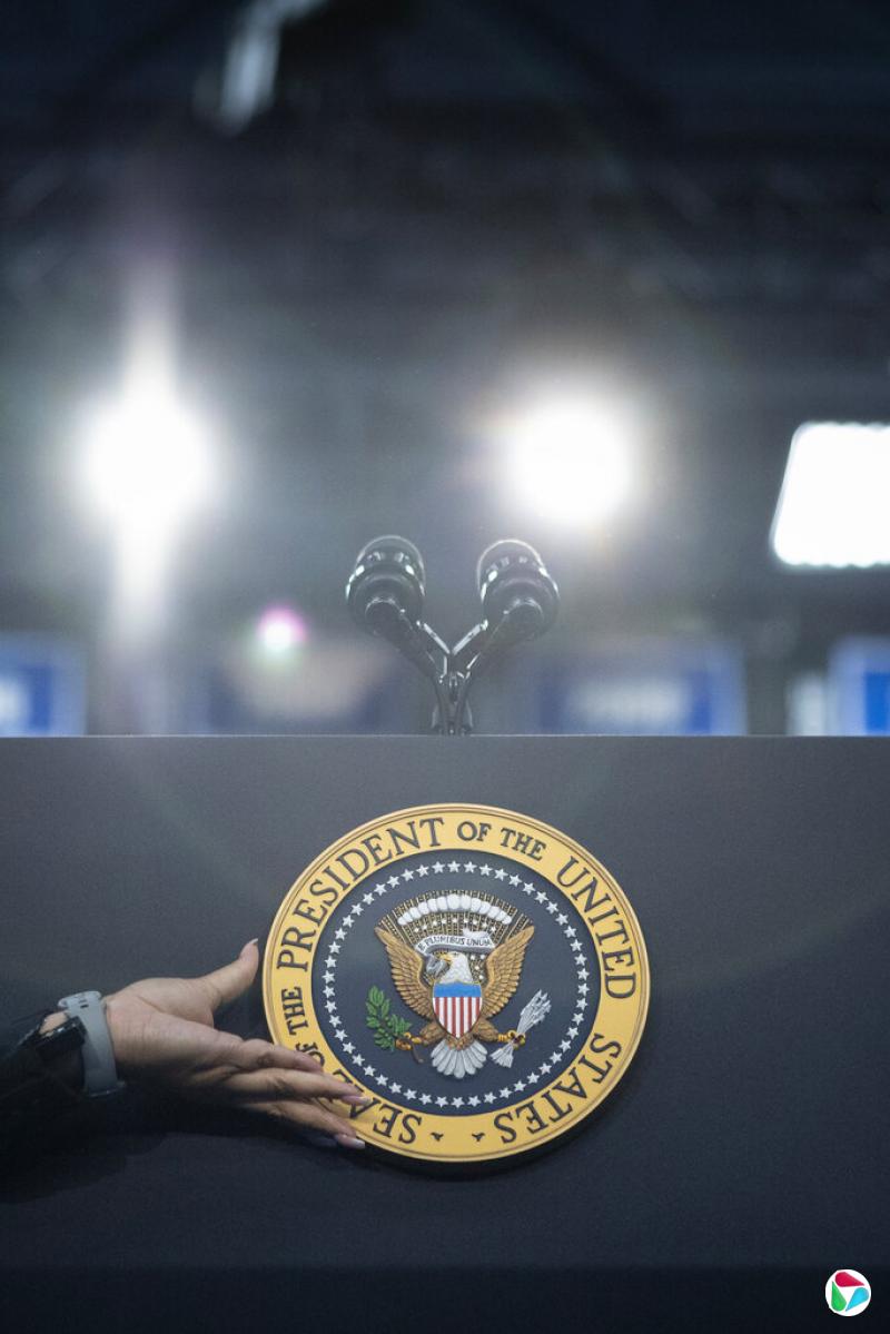 美国开国元勋们想要一位拥有强大权力的行政首脑,但在行使这种权力时却受到制约。