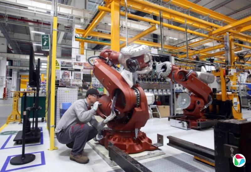 中国5月制造业PMI跌至临界点 需求走弱拖累经济动能