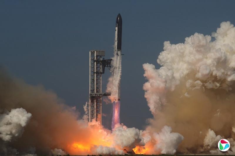 �ϸ��£�SpaceX�ġ��ǽ�������ڵÿ���˹�ݵ��Ǹۻ����Է����ա�
