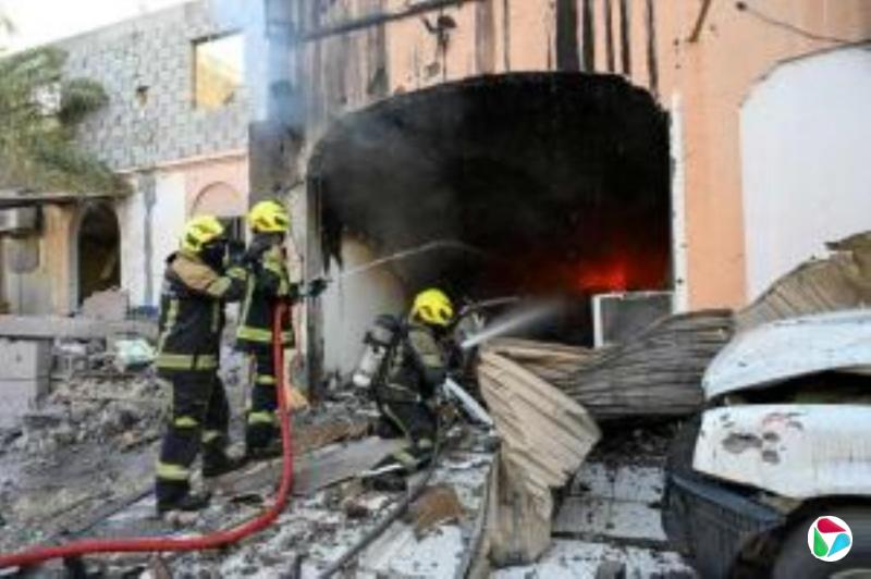 伊朗阿巴斯港和锡里克地区传爆炸声