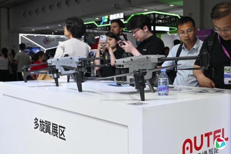 美国放宽限制 允许进口部分中国玩具无人机