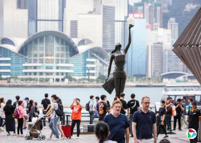 戴庆成:香港旅游业转型仍需努力