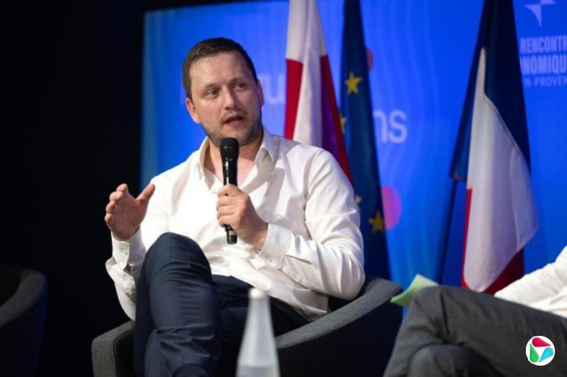 格陵兰自治总理:美国持续施压但格陵兰岛绝不出售