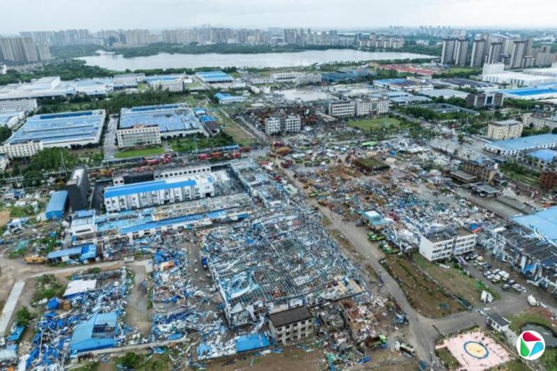 湖北黄冈历史罕见龙卷风已致11人死亡 中国多地频现极端天气引灾情