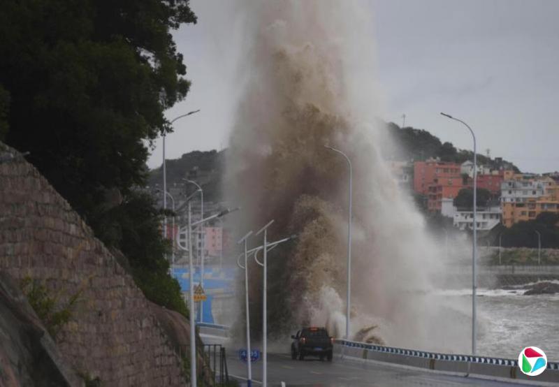 台风“巴威”浙江登陆超200万人转移 中国时隔两年再发暴雨红色预警