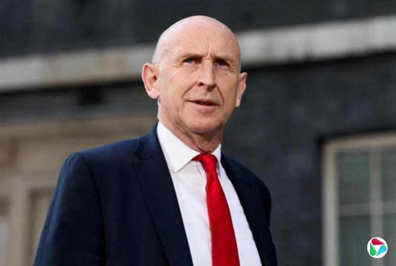 英国新首相组建内阁 前国防部长出任财长