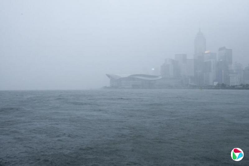 香港航班高铁大面积取消