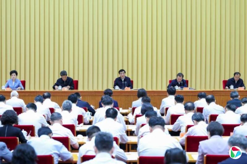 习近平:引导海外侨胞积极服务祖国统一大业