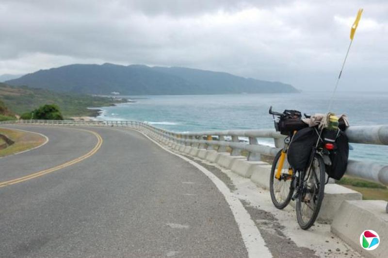 自行车在台湾公路