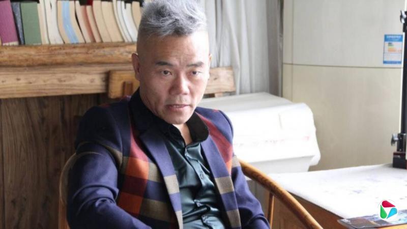 下午察:两面夹击下的中国“反美斗士”