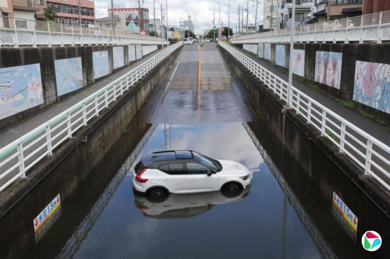 日本千叶县破纪录暴雨酿洪灾 40万人避难八人死亡