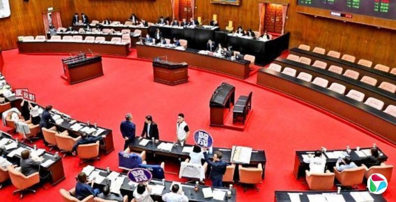 台政府总预算卡关多时后通过 赖清德促回归理性讨论
