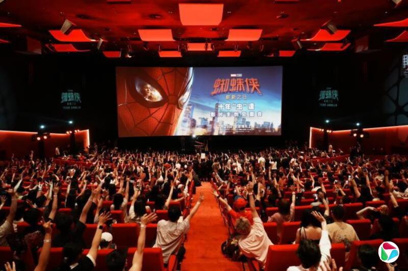 中国电影暑期档票房破百亿人民币 《蜘蛛侠》列票房前五
