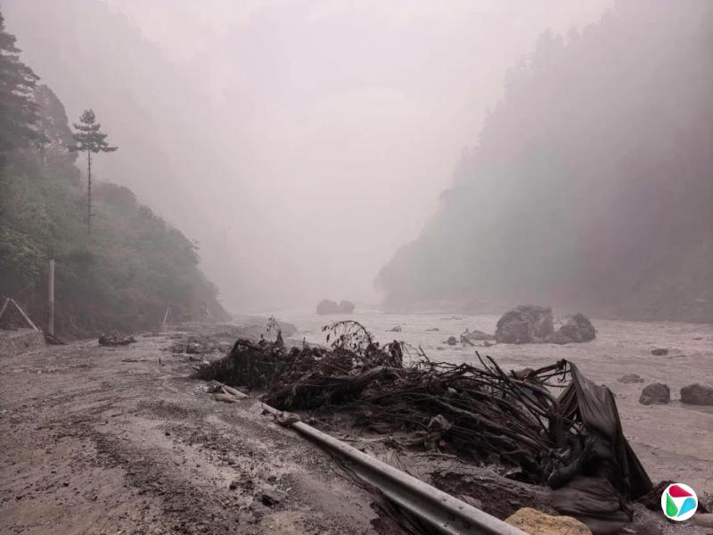西藏泥石流造成重大人员伤亡失联 习近平要求最大限度减少伤亡