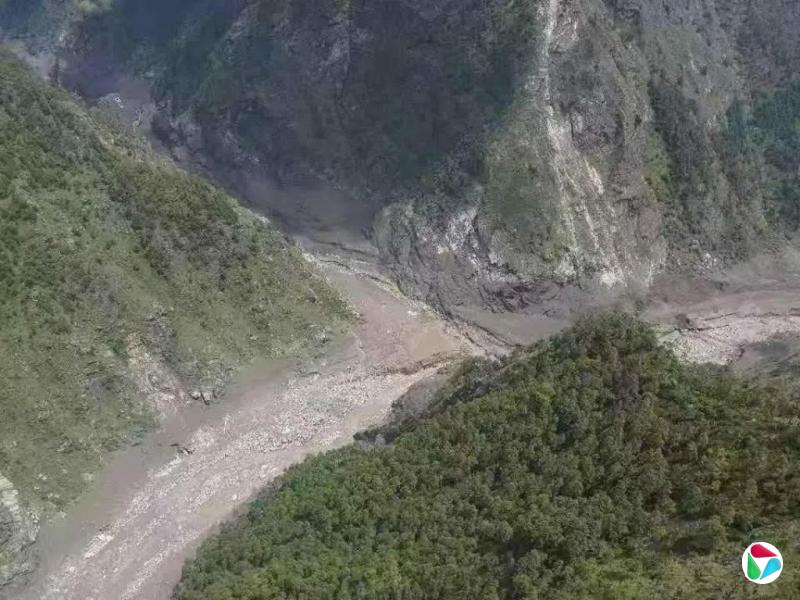 西藏吉隆泥石流三死265人失联 西部战区空军出动无人机等救援