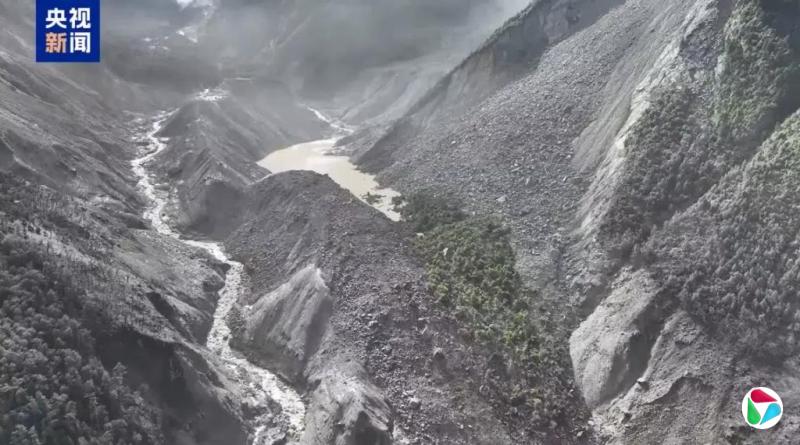 西藏吉隆口岸上游堰塞湖出现溢流 救援任务暂缓