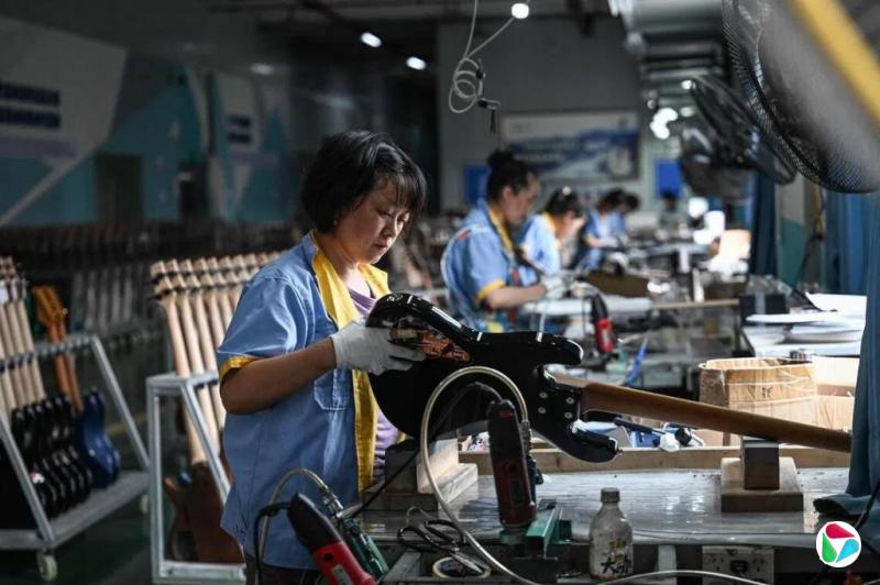 中国制造业PMI连续两个月处于收缩 分析:政策加码有望带动9月PMI重回扩张