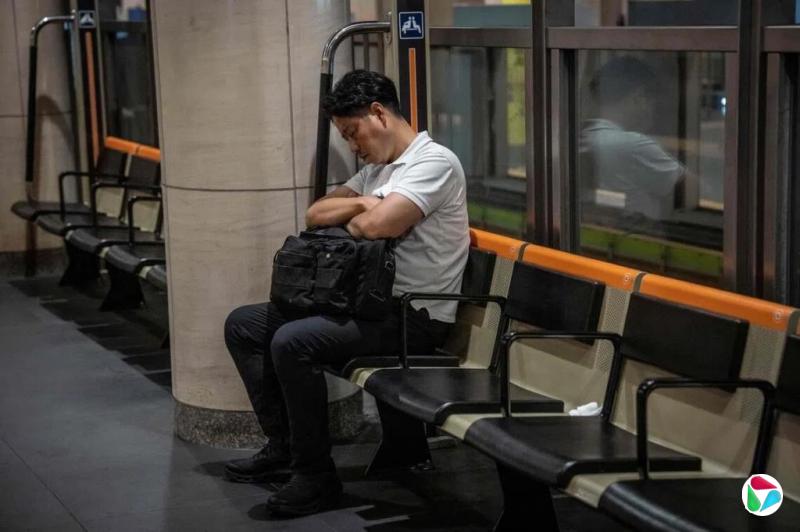 符祝慧:日本限制超时加班 高市却鼓吹工作狂?