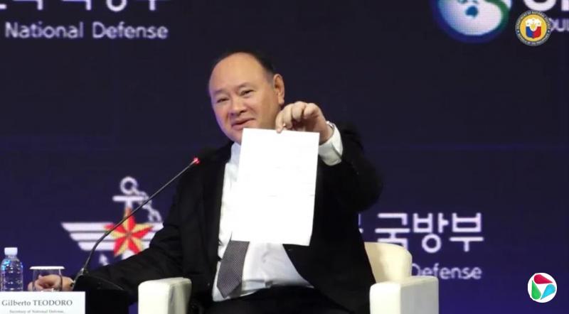 发言时收到中方南中国海立场便条 菲防长斥缺乏基本礼仪