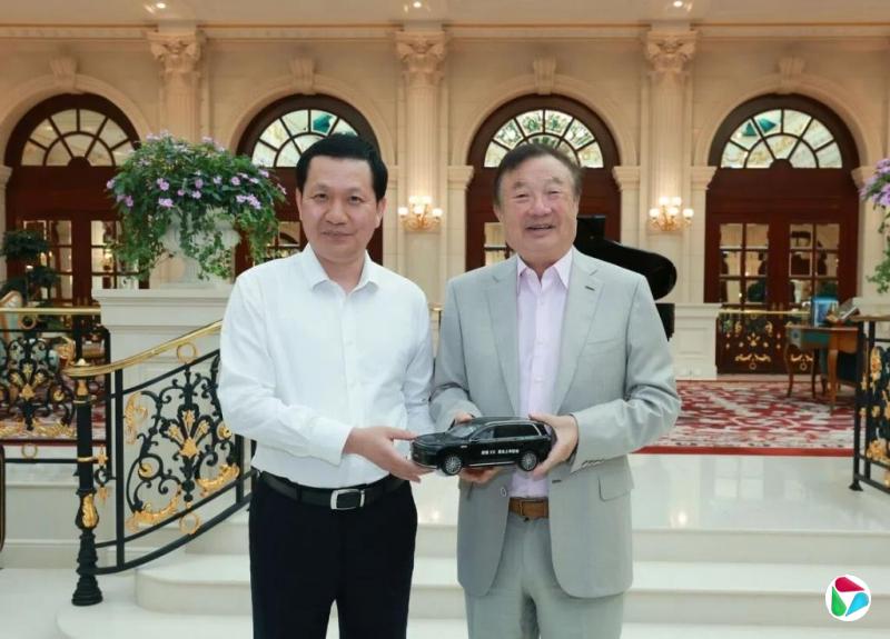 任正非深圳会东风汽车总经理冯长军