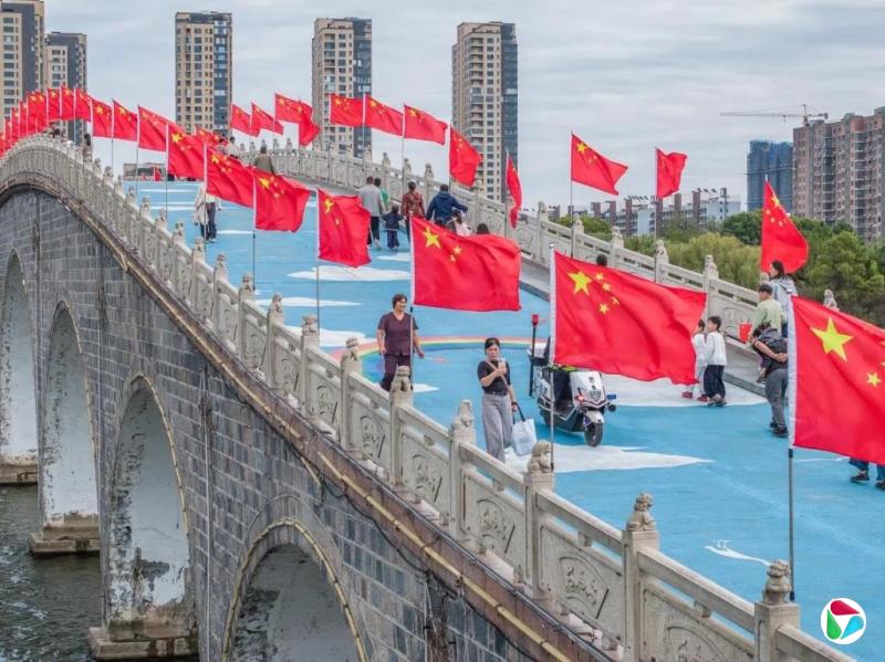 中国多地倡“节俭过国庆” 官媒赞把“过紧日子”落到行动