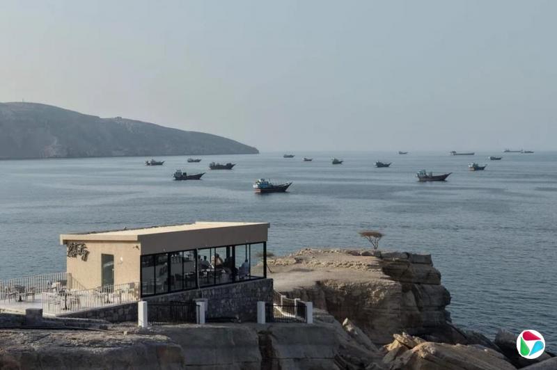 两艘油轮在霍尔木兹海峡遇袭 无人员伤亡