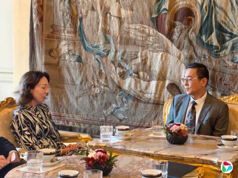 周谦履新中国驻捷克大使
