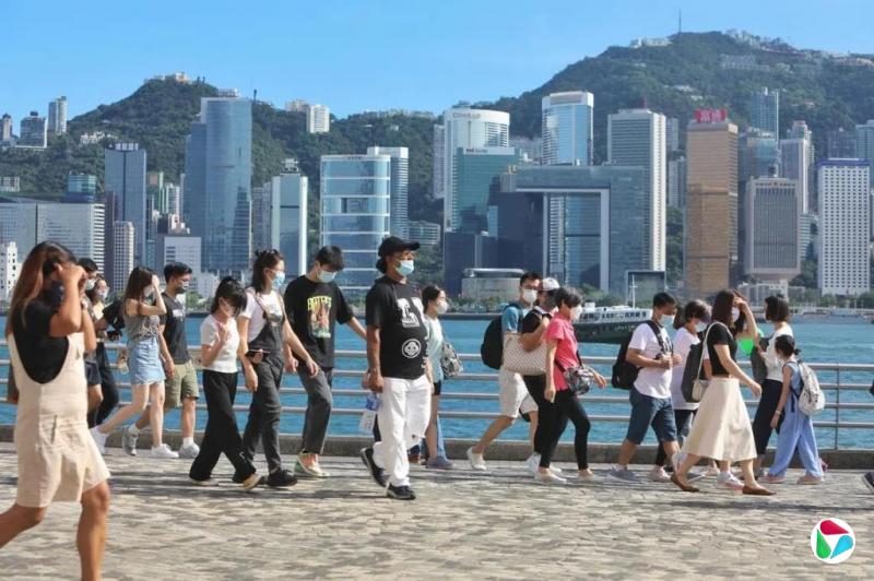 中国国庆长假访港陆客人数超港府预期