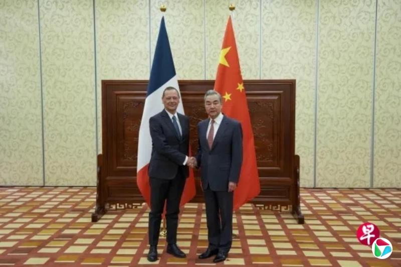 �з�ս�ԶԻ� �����η���Ϊ��ŷ�����������ӽ���������