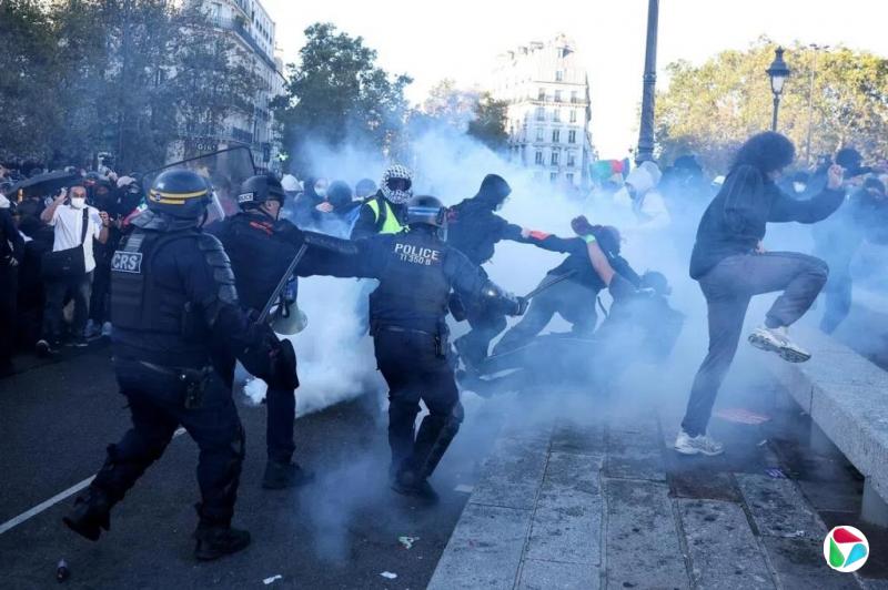 法国学生示威多人受永久性伤害 警方执法手段引发调查