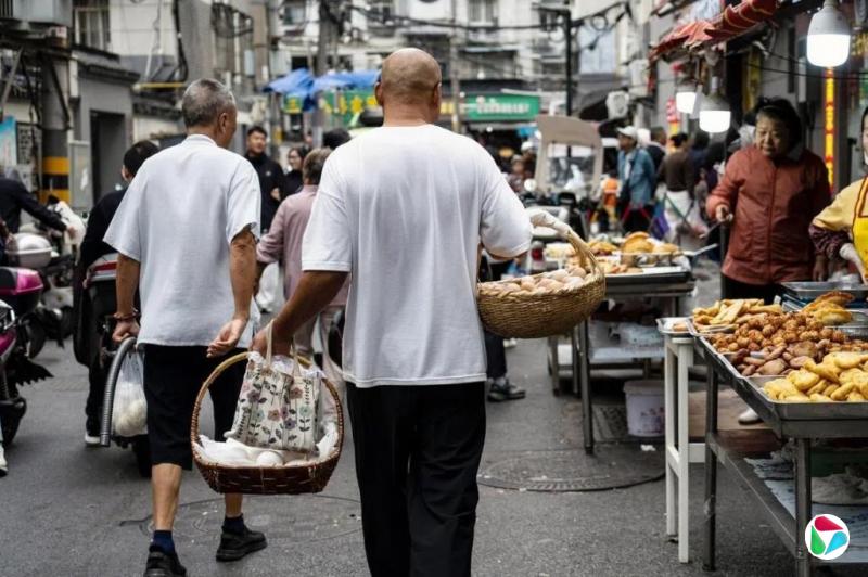 中国股市持续承压 官媒称四季度增量资金入市可期