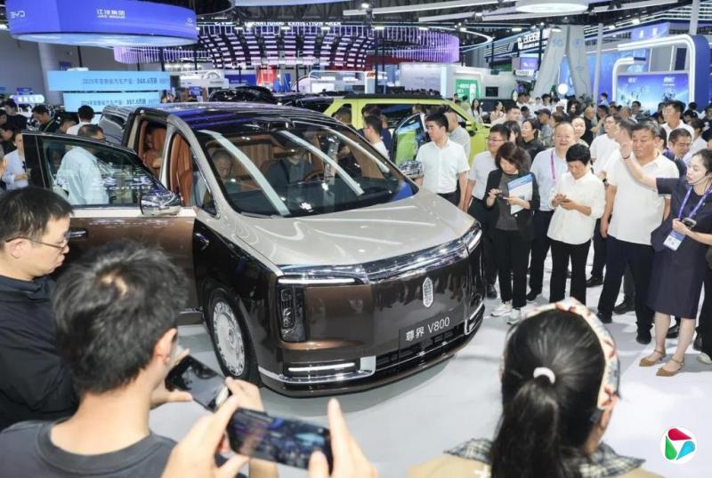 中国三部门联合调查尊界V800刹车踏板支架断裂问题