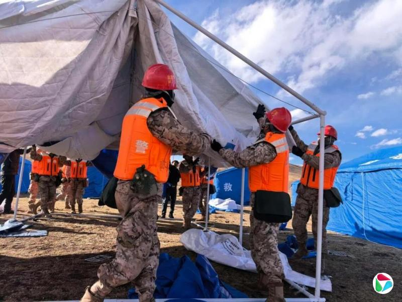 李家超、岑浩辉向西藏地震遇难同胞表示哀悼